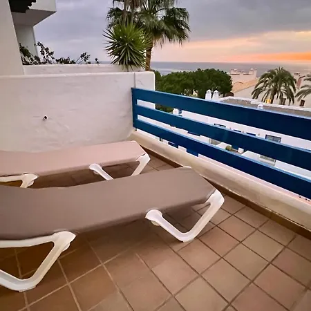 Apartment 2 Bedrooms Sea And Pool View In Duquesa Golf & Gardens Manilva